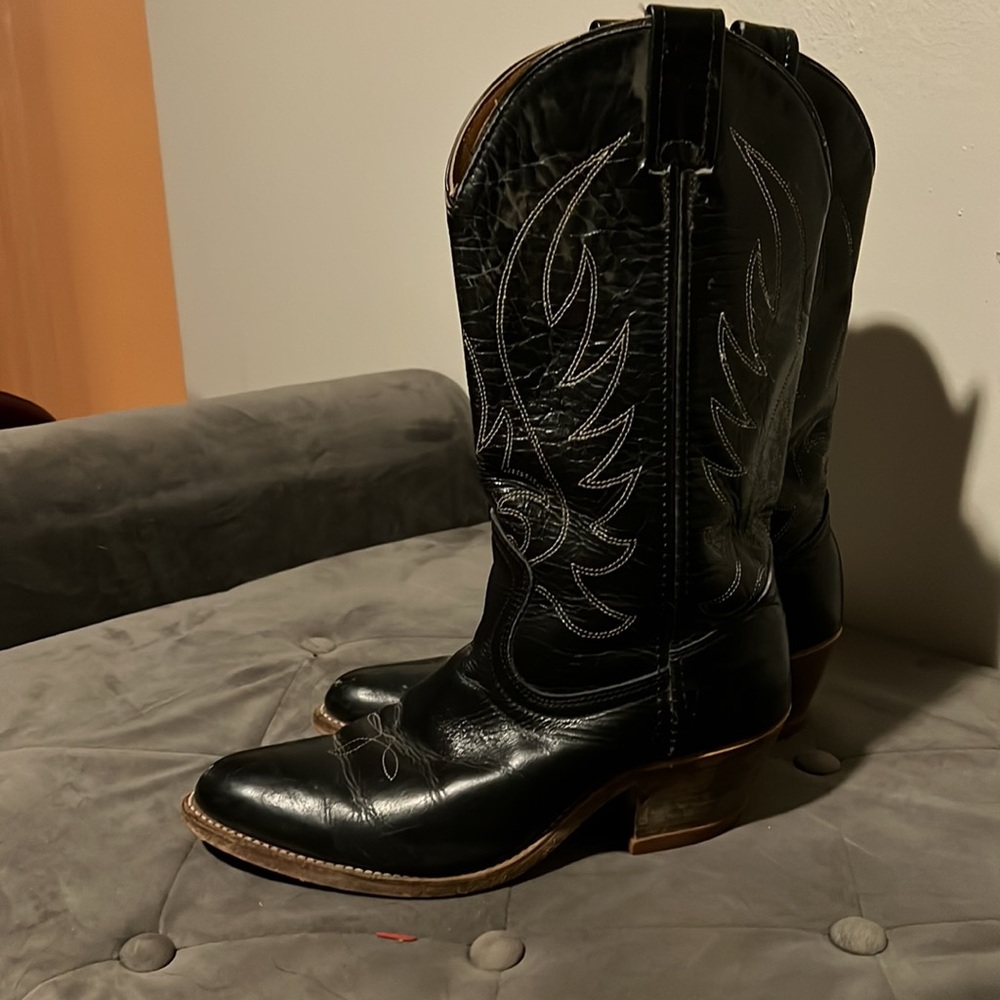 Custom made boots - Picture 3 of 3